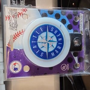 Seattle Mariners Automatic Night Light New in Package